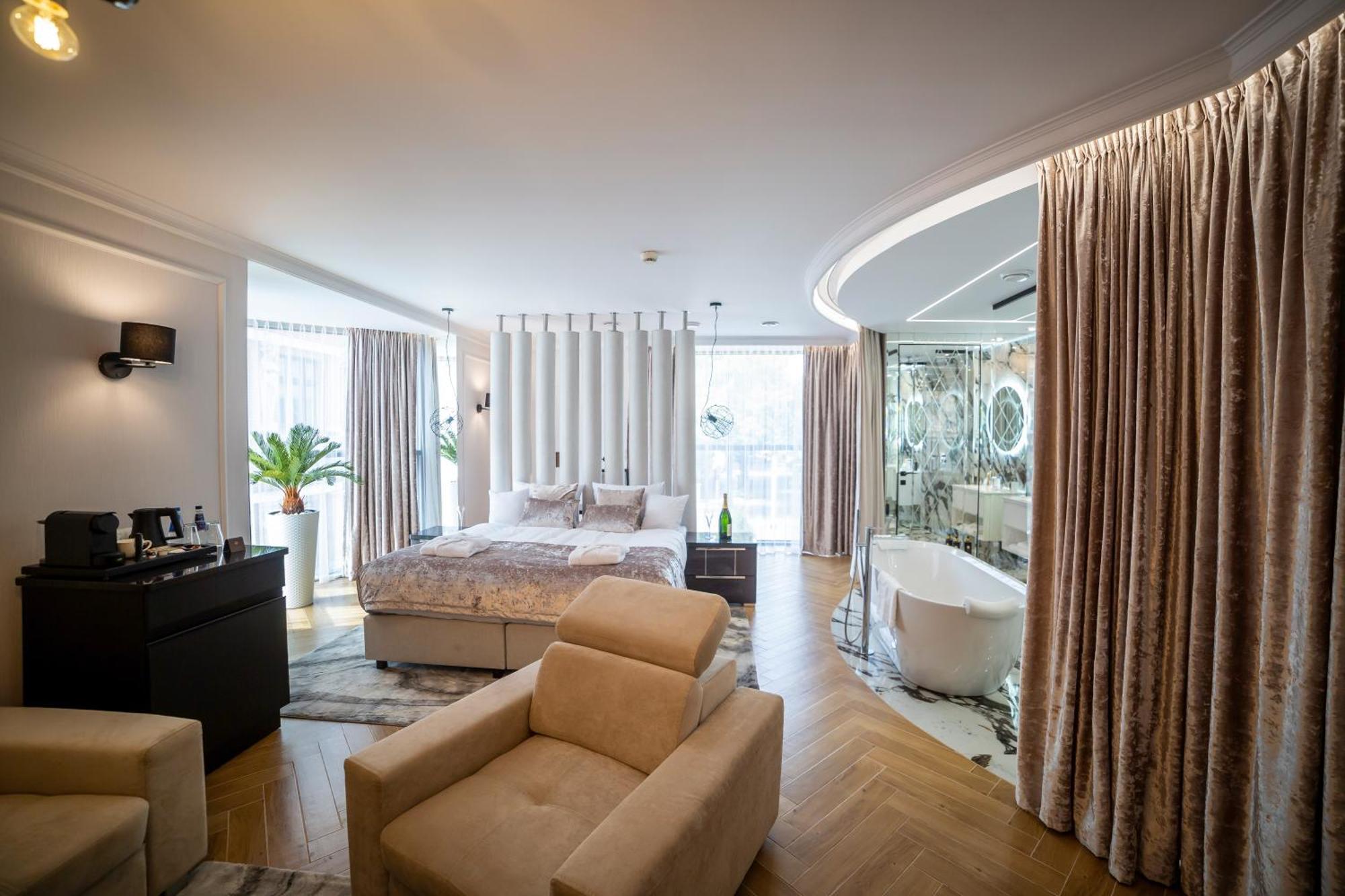 Hotel Saline Inowroclaw Ngoại thất bức ảnh